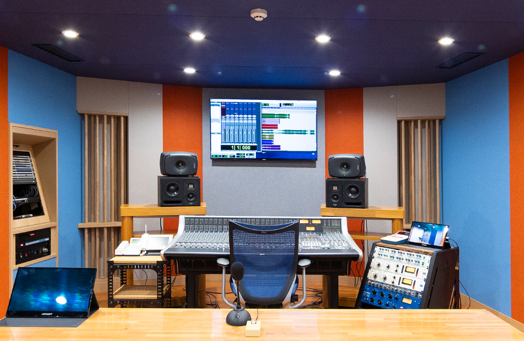 CONTROL ROOM (CONSOLE)